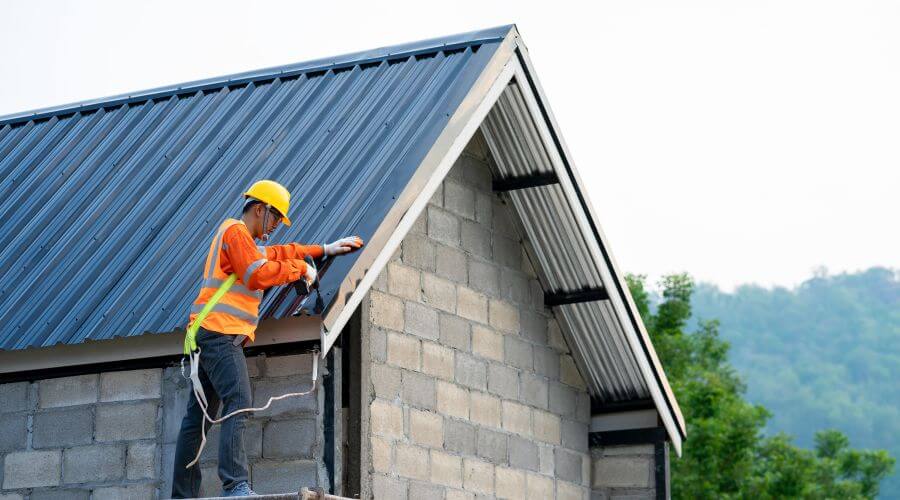 Professional gutter cleaning in Cherokee, TX